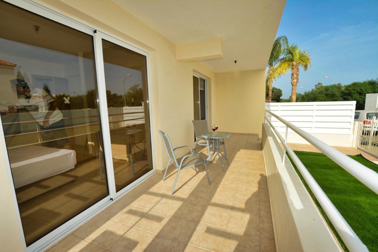 Nissi Martha Apartment ไอยานาปา ภายนอก รูปภาพ